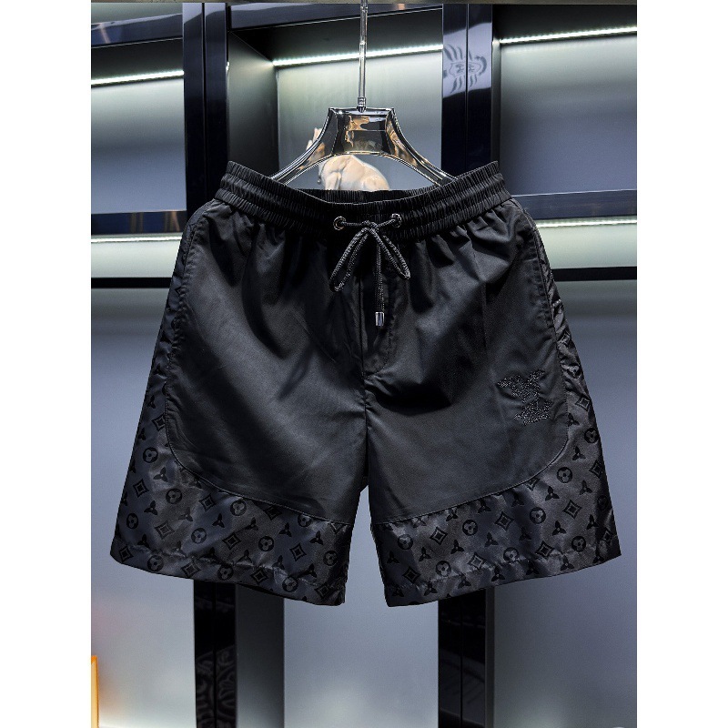 High-quality men's shorts European men's light luxury solid color jacquard for outdoor wear, 2025 new summer trendy ice silk beach shorts