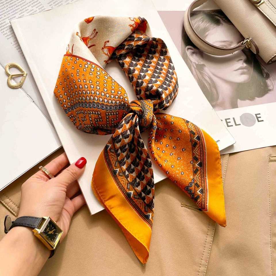 70cm Silk Square Scarf Wen Luxury Floral Print Kerchief Soft Satin Hairband Hand Bag Ribbon Foard Hijab Neckerchief band X2603281