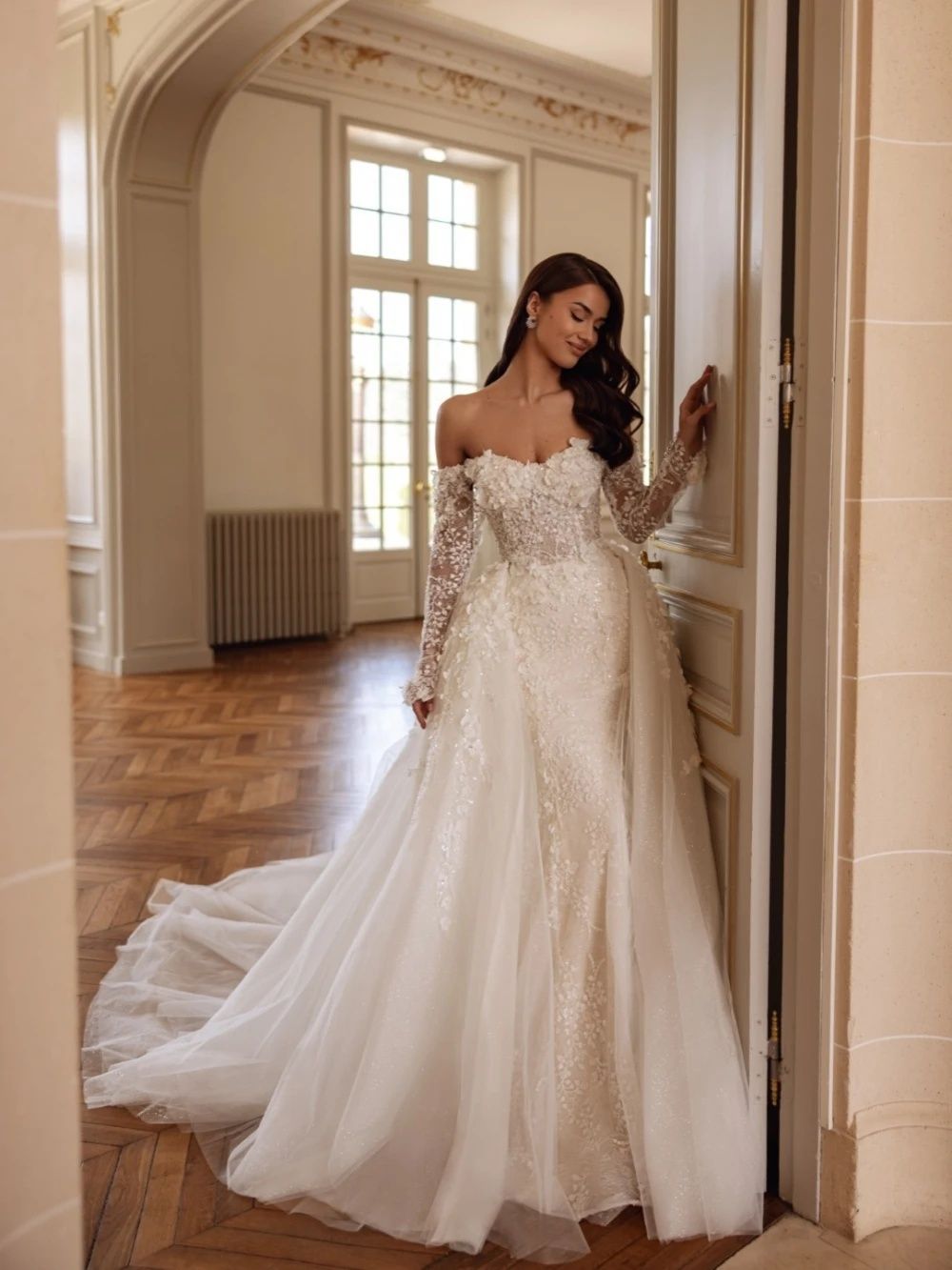 Gorgeous Off Shoulder Wedding Dresses 3D Flowers Bridal Gowns with Detachable Train Long Sleeves Mermaid Customized Vestidos De Novia Plus Size ZD10
