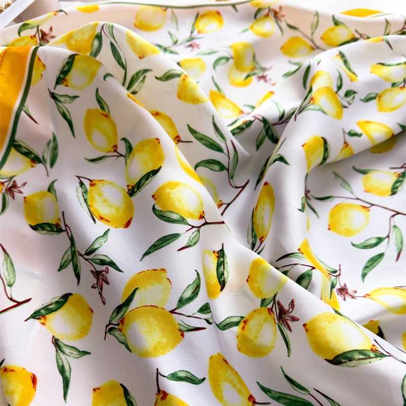 1pcs Summer Bright Color Oil Painting Lemon Print Small Square Wen Satin Neck Tie Scarfs Soft Neat Ladies Neckerchiefs X260328