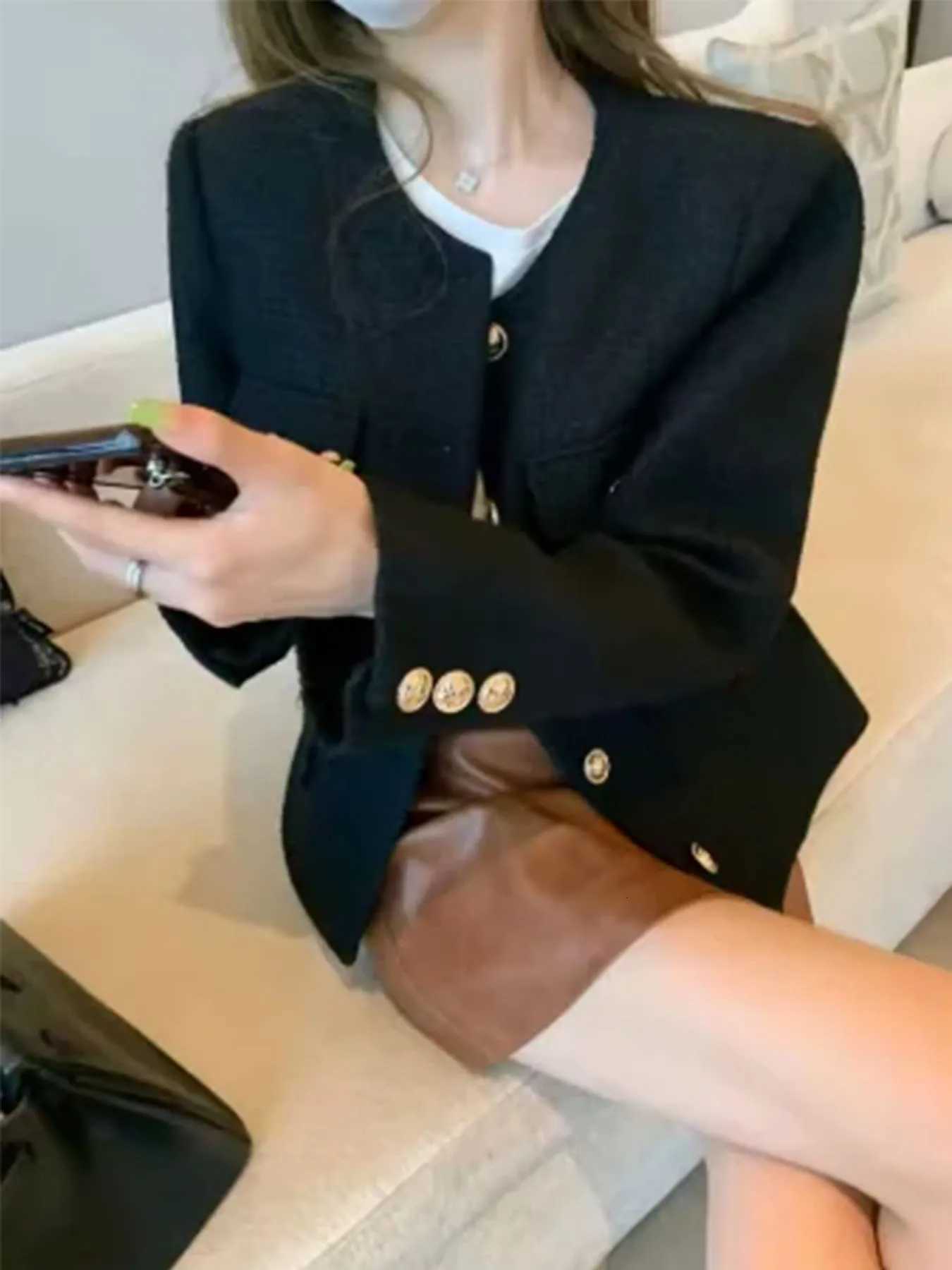 French Wool Tweed Coat Fashion High-end Gold Button Short Slim Temperament Spring and Autumn Korean Coats Women Jacket NewT260328