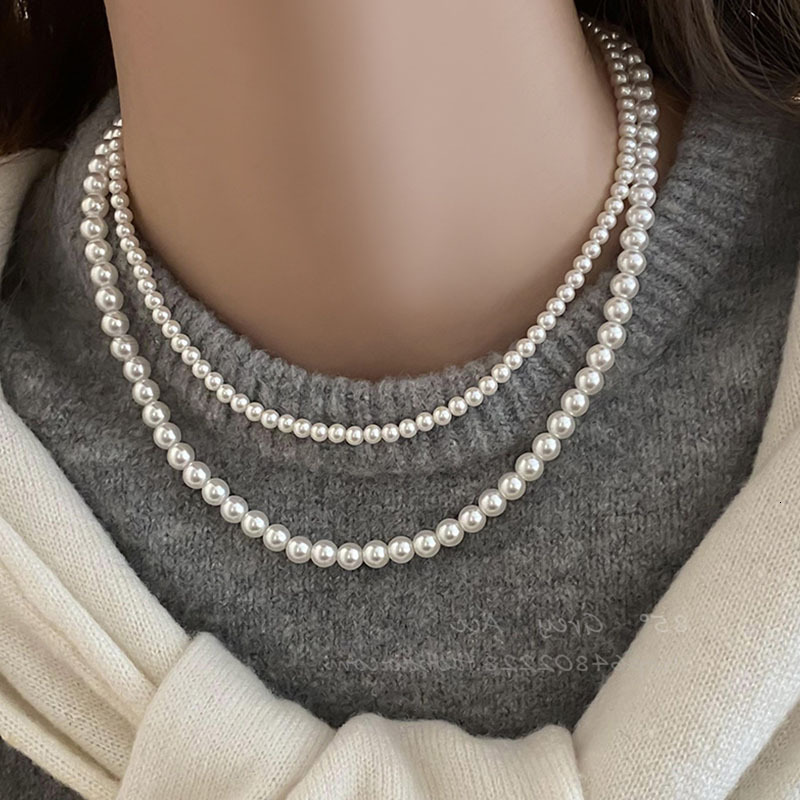 Designer Luxury New Magnetic Snap-on Pearl Round Necklace Accessory For Women, A Small And Exclusive High-end Collar Chain With A Lock Design.