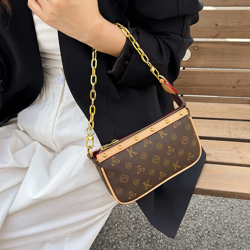 High End Women bags 2026 New Arrival Vintage Print Design Versatile Chain Bag Fashionable Elegant Temperament Shoulder Bag Crossbody Bag