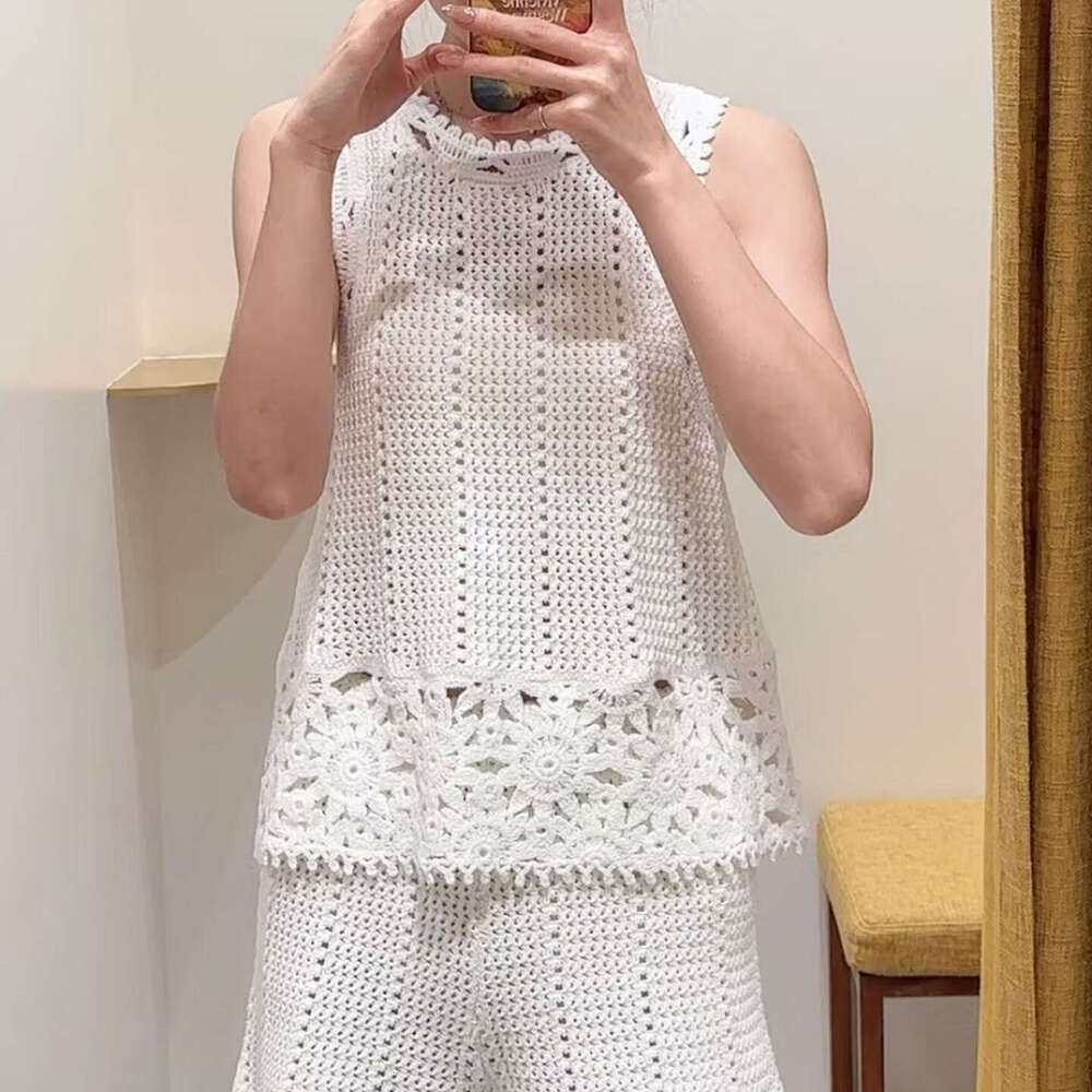 2026 new designer sleeveless round neck white top+lace shorts S18 elegant slim fit women