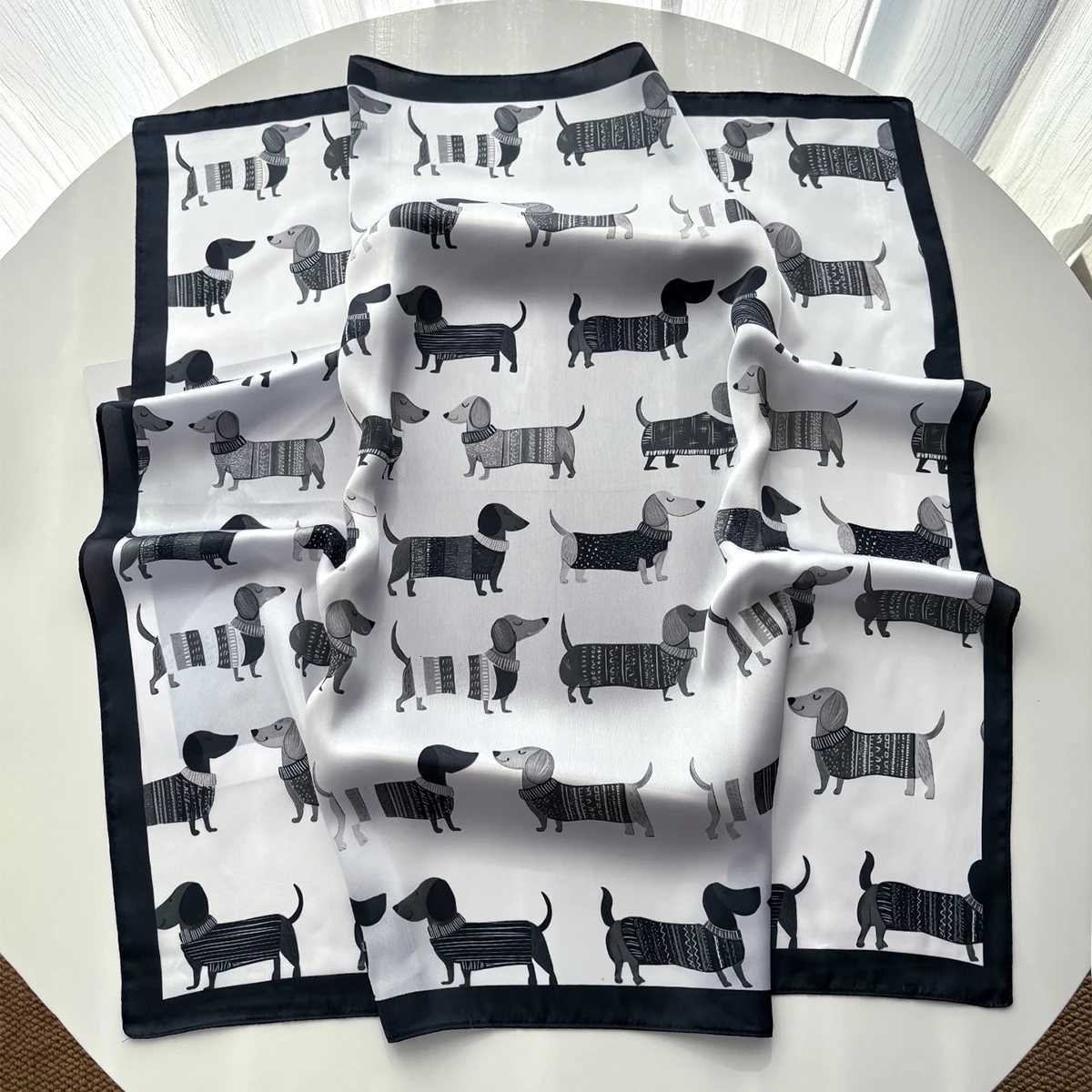 Cotton Dog Printed Square Scarf For Wen Stylish Imitation Silk Scarves Banda Luxury Hijab Neckerchief Elegant Shawl Wraps X260328