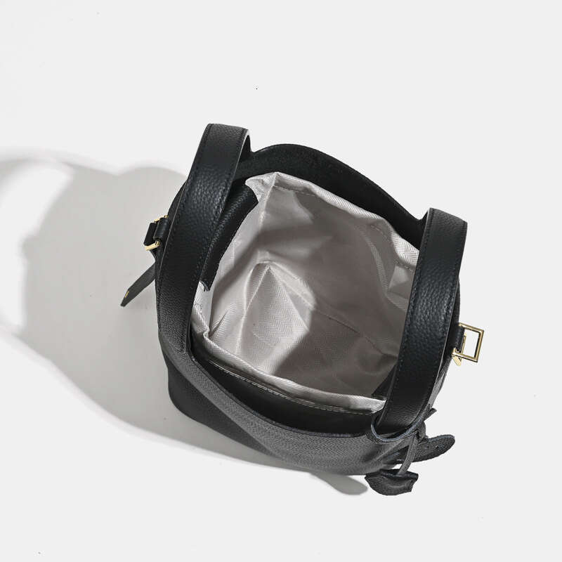 Designer Bag Tote bag Luxury Leather Messenger Shoulder Canvas Bag Handbag Fashion Wallet Outdoor Beach Bag Woman Shopping Bag High Quality Wallet 999