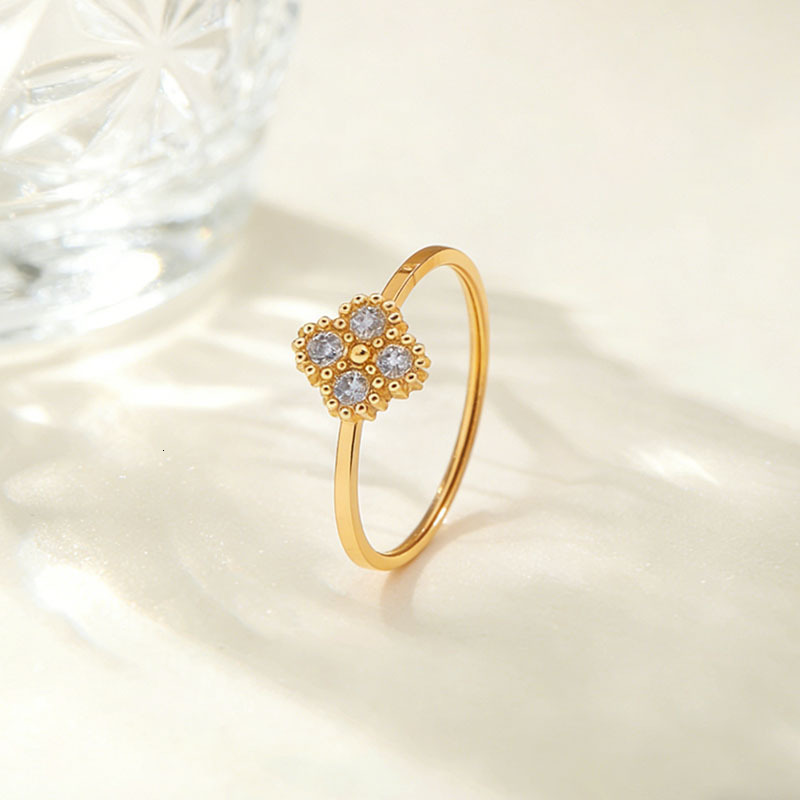 Ring Minimalist Lucky Diamond-Encrusted Four-Leaf Ring Clover Titanium Steel For Women Non-Fading Light Luxury Niche Design Stackable Index Finger Tre