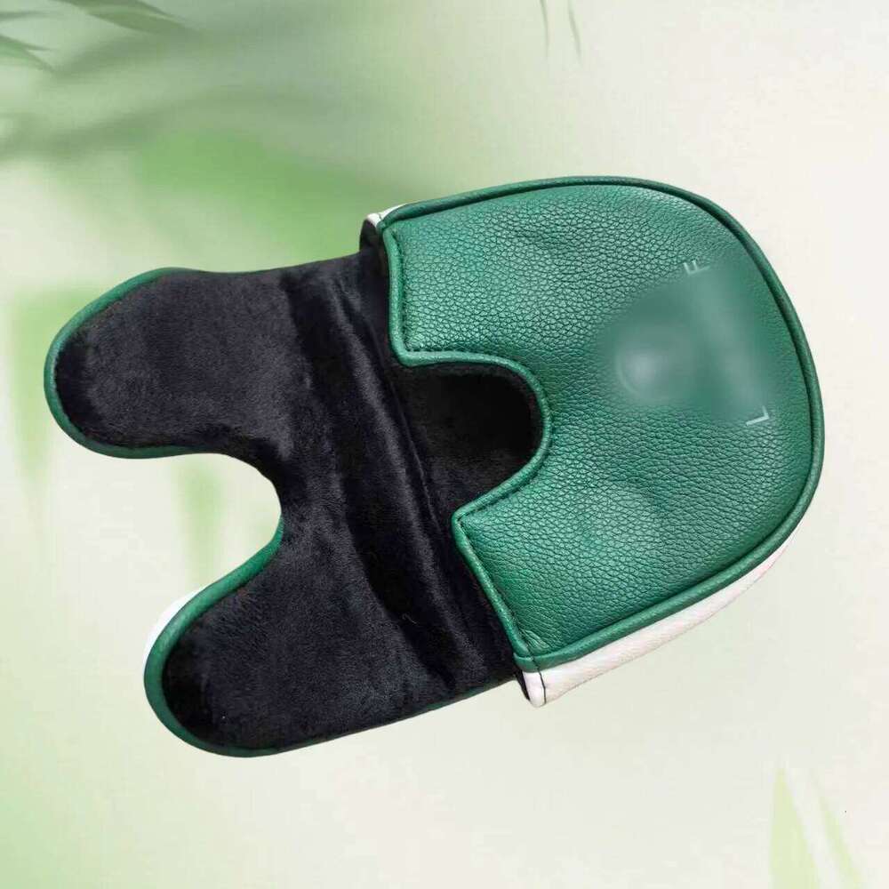Df3 Golf Cartoon Design Putter Pu Material Embroidery Craftsmanship Magnetic Closure High-End Club Cover 26Y0330