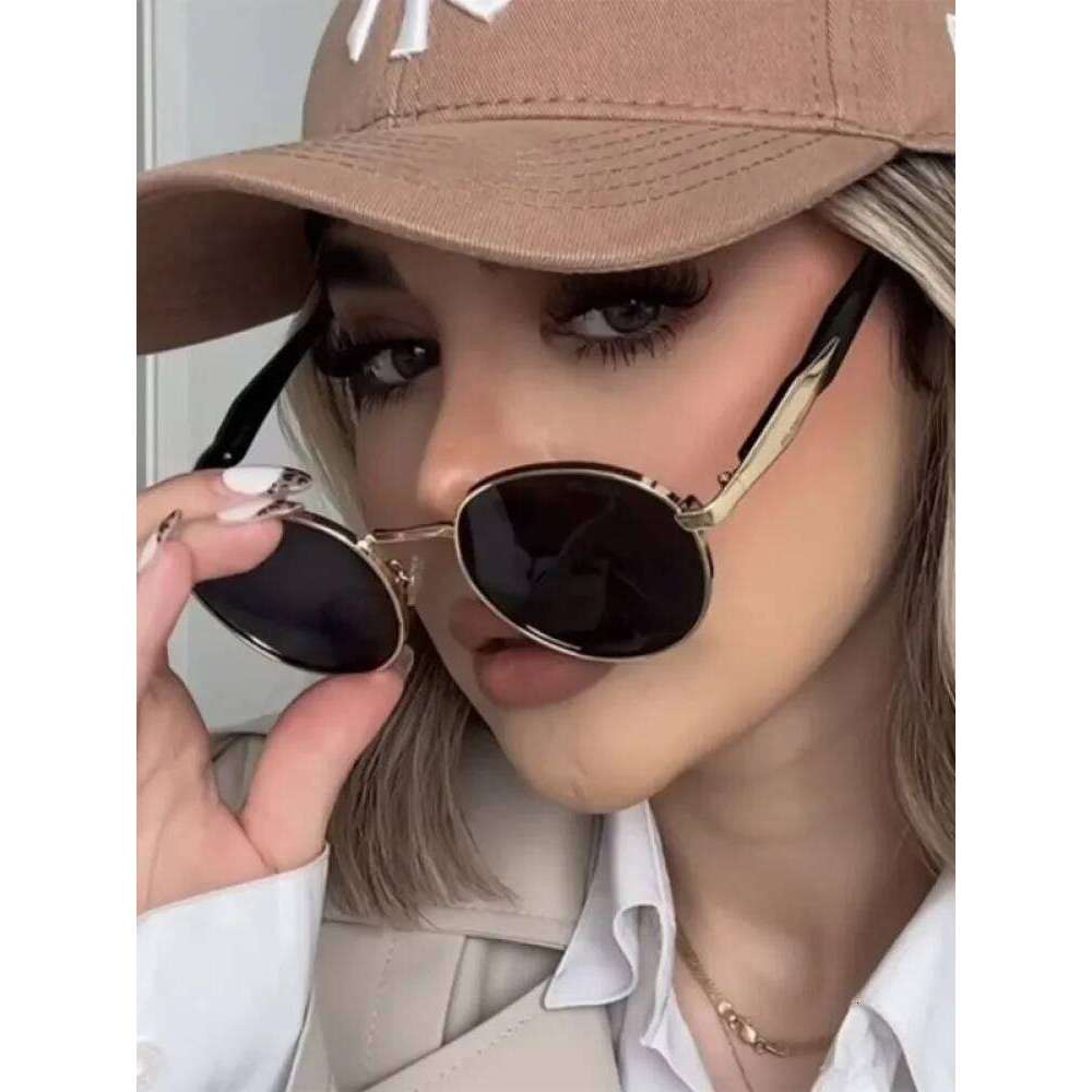 Vintage Round Metal Sunglasses Women New Fashion Retro Sun Glasses Female Brand Designer Ins Trendy Eyewear Male UV400 26Y0330