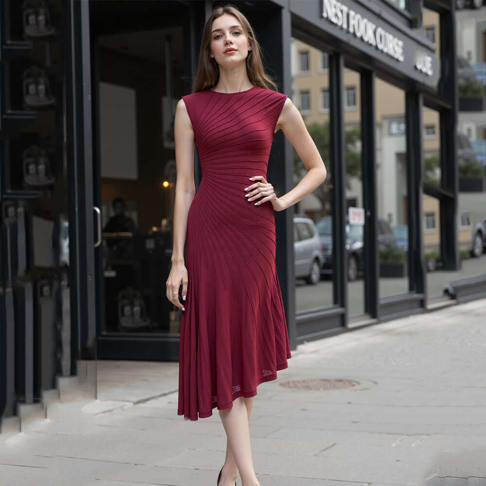2026 designer women's A10 high-quality and exquisite slim fit sleeveless vest style knitted dress