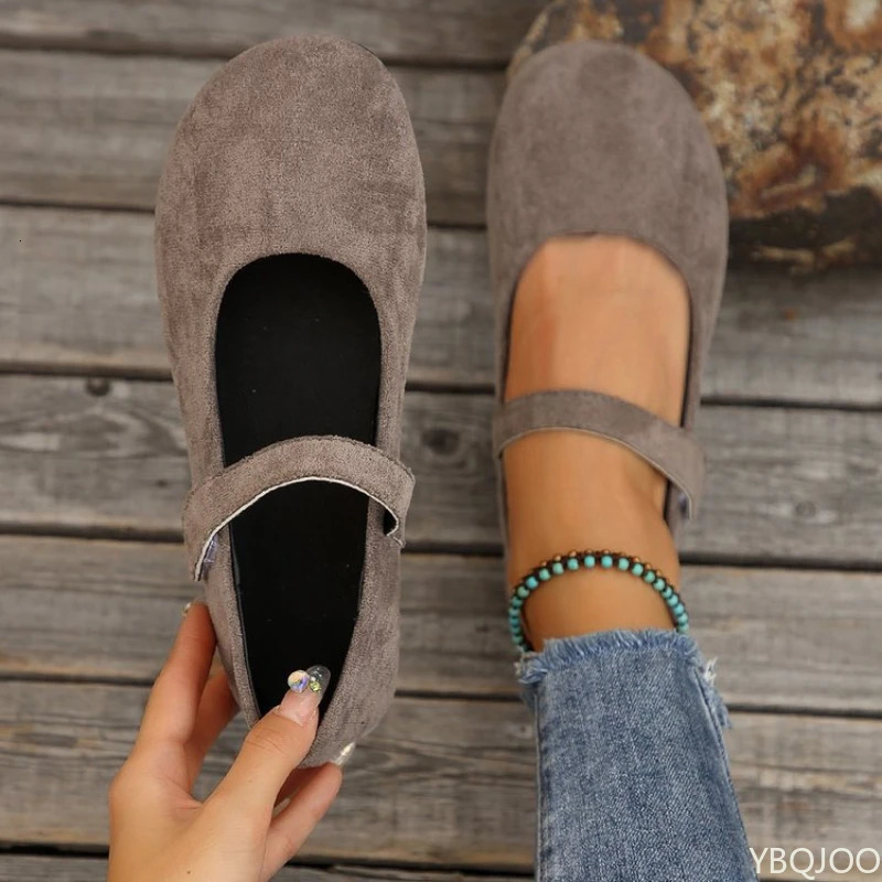 Womans Casual Flats Shoes Round Toe Large size ladies shoes Retro French Mary Jane Dress Flat Summer Solid Comfortable shoe 260323