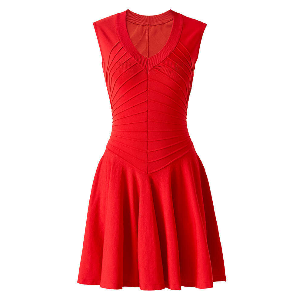 2026 Spring and Summer New Designer 3D Striped Small q26 V-neck Sleeveless Tank Top Off Shoulder European and American Short Skirt