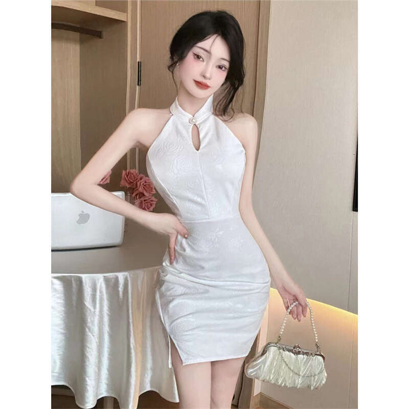 New Chinese-Style Elegant Improved Cheongsam Young Style, Everyday Sleeveless Off-Shoulder Slim-Fit Short Dress, Trendy Qipao Hanfu Silk
