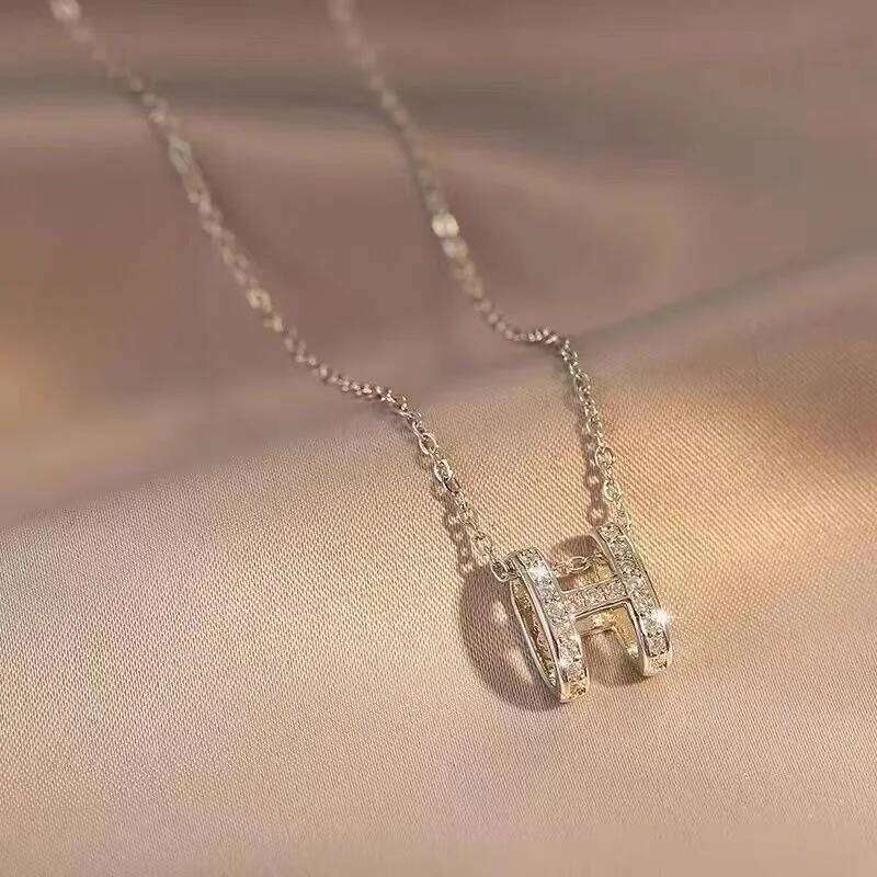Necklaces Copper Inlaid With Zircon Exquisite And Fashionable H Shaped Letter Pendant Necklace For Women S Banquet Wedding Jewelry Visionice