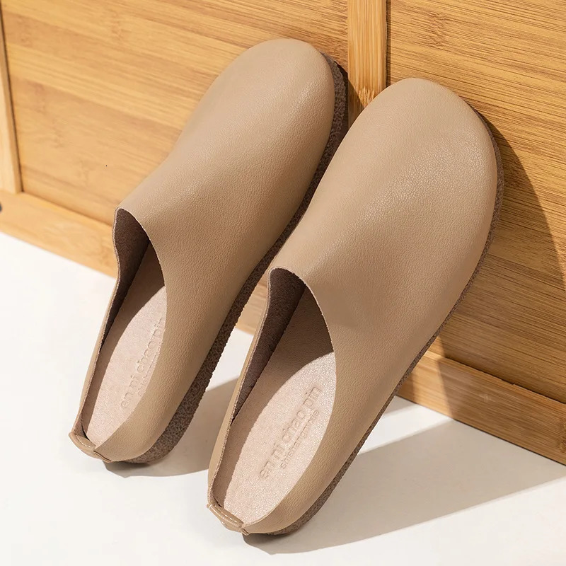 Gacimy Women Fashion Flat Slippers Summer Outdoor Non-slip Beach Shoes Lady Casual Flat Shoes Comfort Soft Sole House Slides 260323
