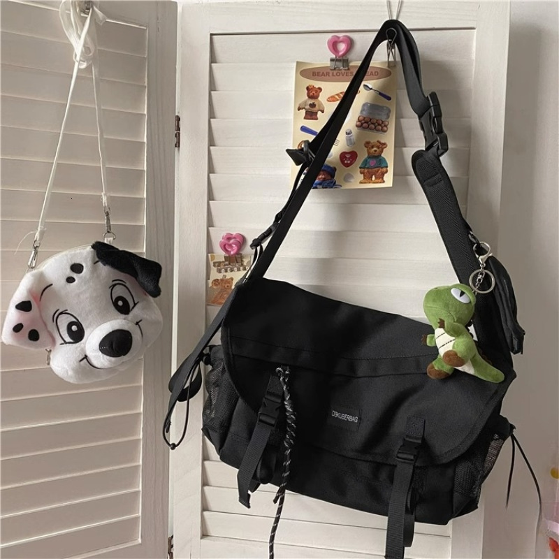 Japanese Harajuku Style Unisex Dark Black Functional Korean Ins Retro Large Capacity Workwear Crossbody Bag