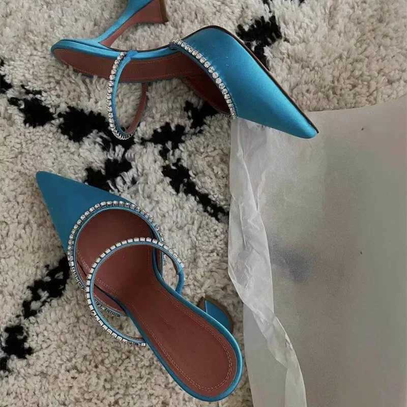 2024 Summer New Pointed Toe Rhinestone Sequined Stiletto Slippers Leopard Print Baotou Half Drag Sandals Z260330