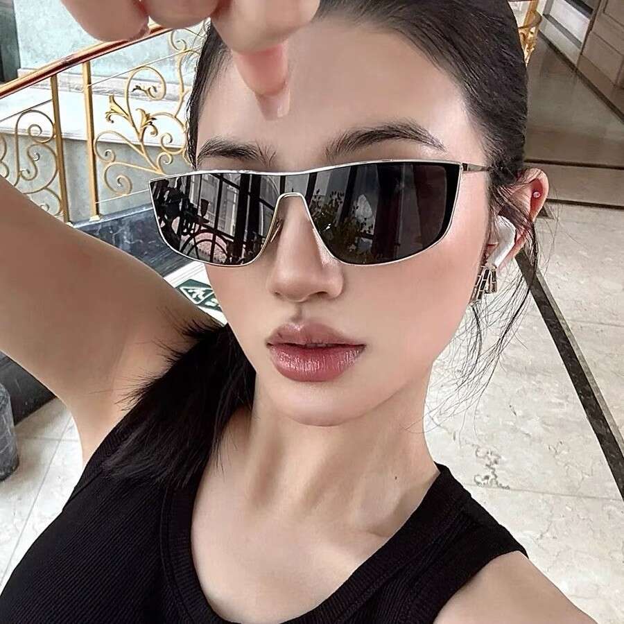 Metal Old Money Style Silver-Edged One-Piece for Women, Trendy Round Face Slimming High-End Mesh Design Large Frame Sunglasses