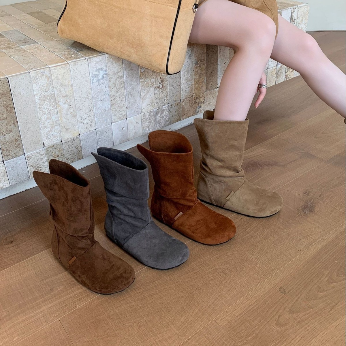 Round-toe foldable two-way wear suede ankle boots for women 2025 new model internal height-increasing western Martin boots 241203