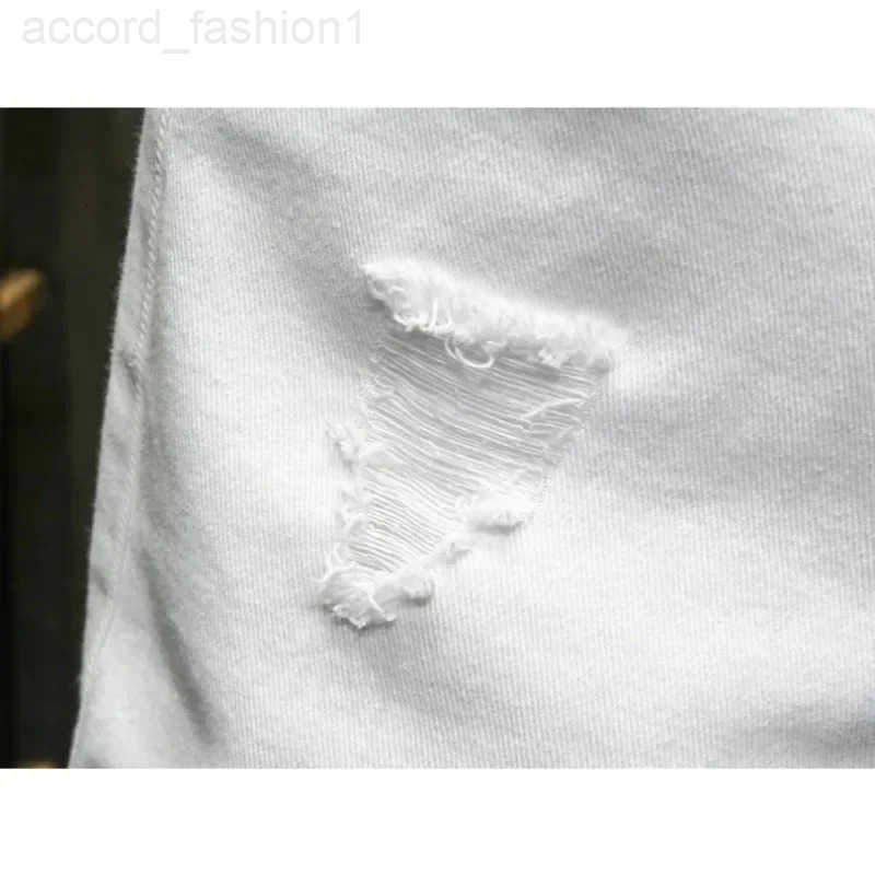 Streetwear Ripped White Denim Shorts Men New Fashion Knee Length Jeans Simple Casual Slim Hole Short Pants Male H260330