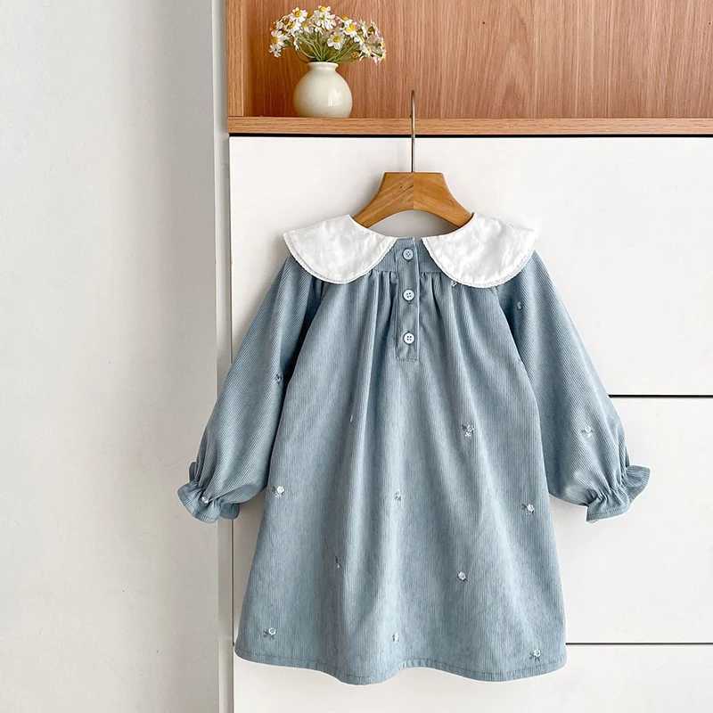 1-6Y Autumn New Girls Dress Fashion Cute Doll Neck Embroidered Flowers Dress Spring Childrens Girls Long Sleeve Princess DressT260330