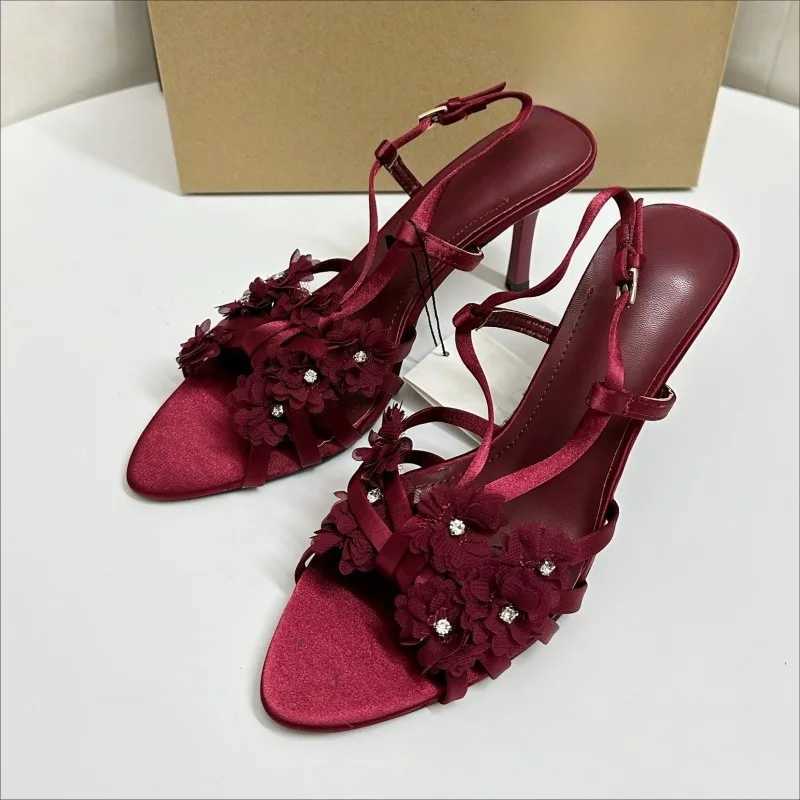 High Heels Women Modern Sandals Elegant Rhinestone Flower Open Toe Sexy Party Wedding Bridal Shoes Narrow Band Office Stilettos Z260330