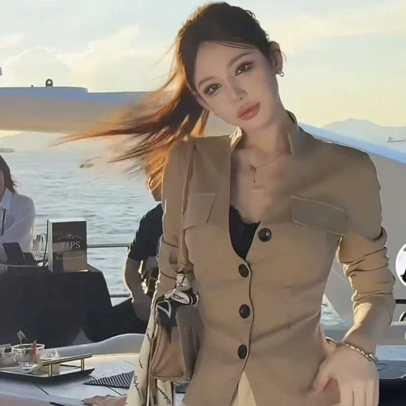 2026 Spring and Summer Fashion New Womens Design Style Temperament Jacket Stand Up Collar Single Breasted American TopT260328