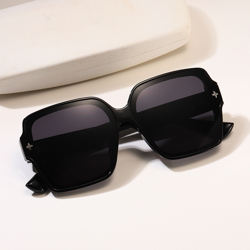 Luxury Brand Designer Sunglasses 2026 New Fashion Square Frame Sunglasses For Women, Style, Light Luxury, UV Protection, Large Frame, Versatile Glasse
