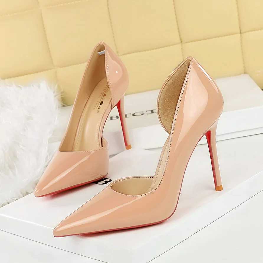 Women 10cm High Heels Lady classics RedBottom Pumps Female Daily commuting Breathable Pointed Toe shoes Z260330