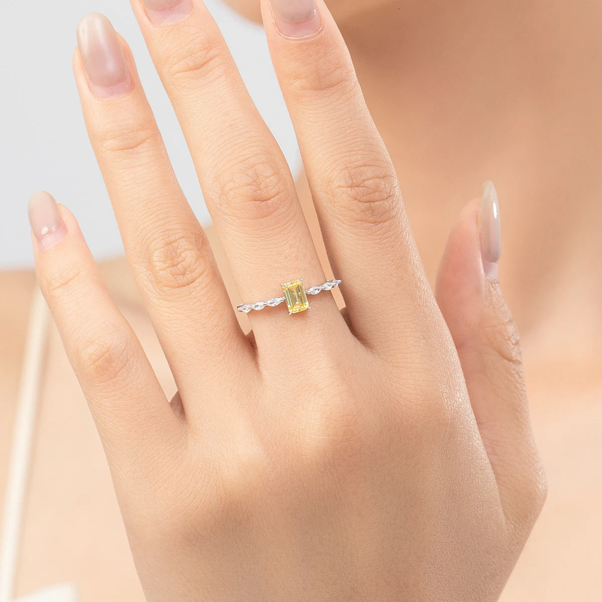MODIAN Real 925 Sterling Silver Exquisite Sparkling Emerald Cut Pink Yellow Zirconia Ring For Women Wedding Fine Jewelry 260324