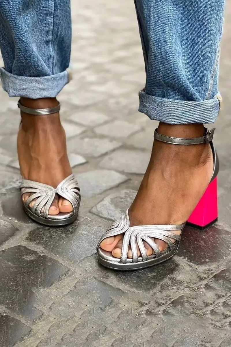 Open Toe Comfort Shoes for Women Female Sandal Buckle High Heels Large Size 2025 Summer Peep Girls Fashion High-heeled Big New Z260330