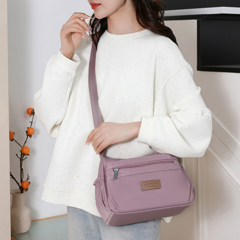 2025 New Fashion Women's Casual Shoulder Versatile Lightweight Multi-Compartment Mom Travel Crossbody Bag