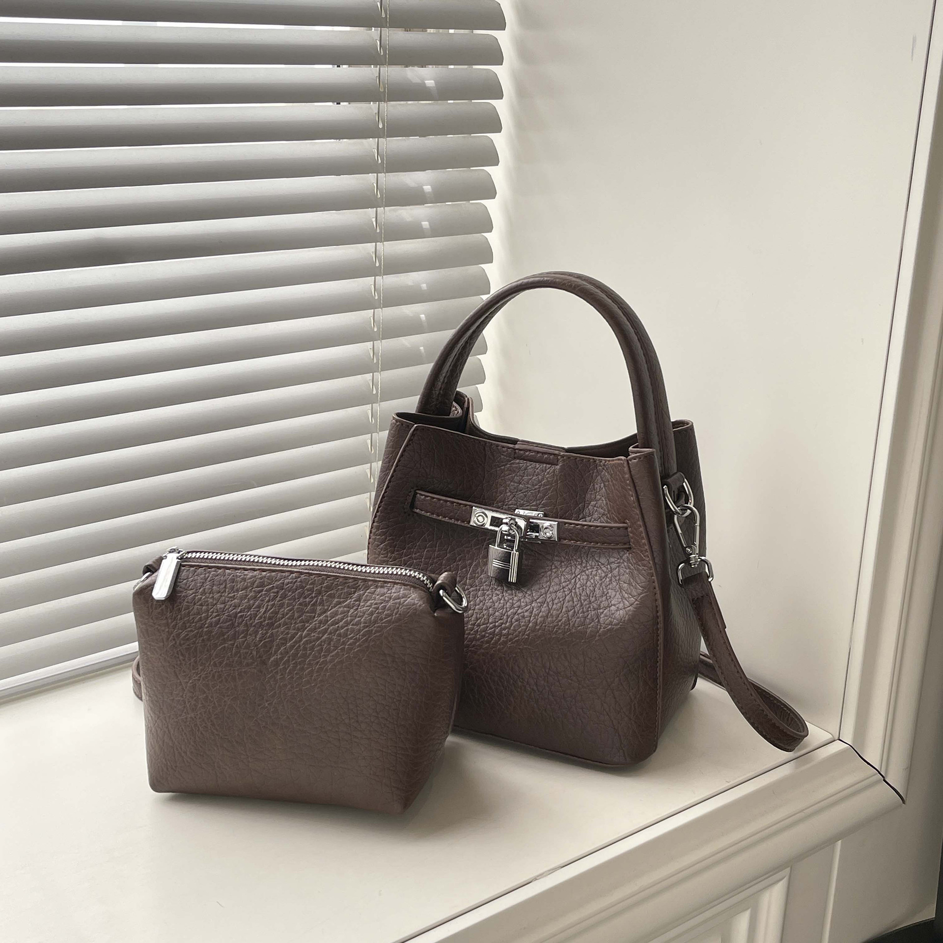 New women's bag set, PU simple large-capacity shoulder bag, girls' backpack, handbag, trendy manufacturer wholesale