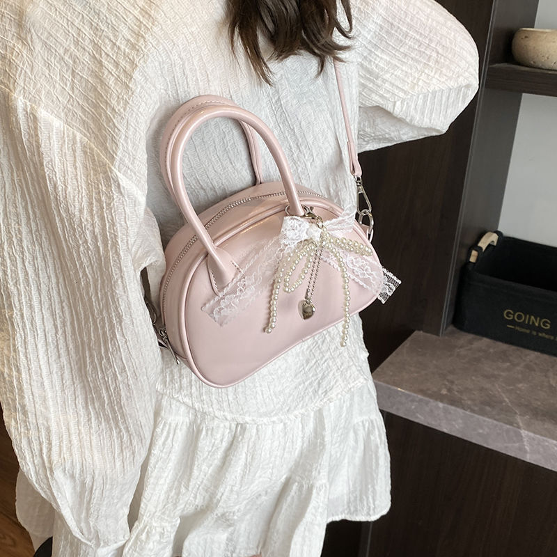 Korean Handheld Bowling for Women 2025 New Trendy Fashion Shell Niche Versatile Crossbody Bag