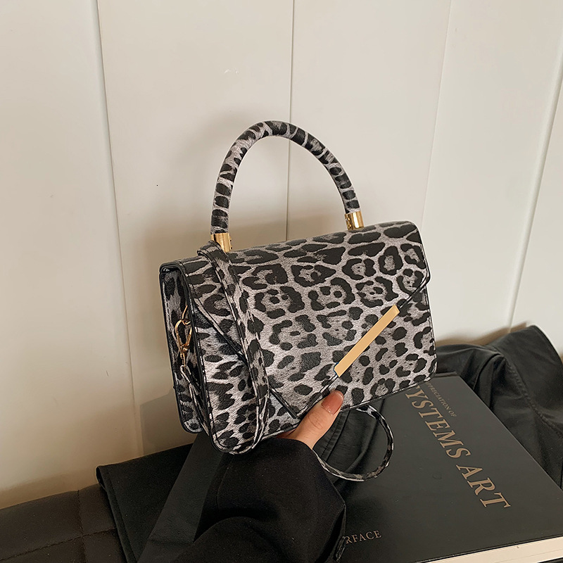 Free Shipping High Value 2026 New Niche Versatile Leopard Print Shoulder Fashion Simple Underarm Chain Personality Crossbody Bag