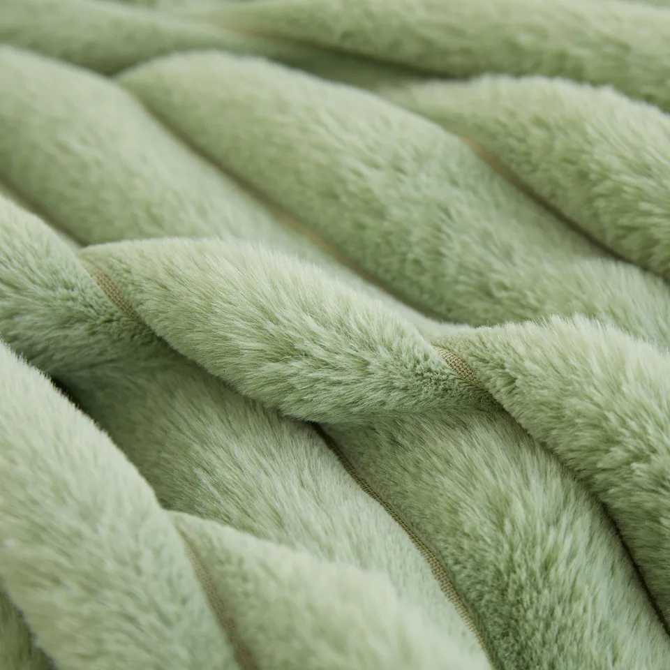 2pcs Green Gift Throw Pillow Covers Soft Faux Rabbit Fur Striped Texture Cushion Cases Modern Decorative Couch Pillowcase H260330 - view 3