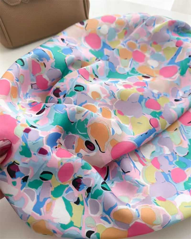 Fashion Wens Scarf Premium Imitation Silk Playf Polka Dot Print Lightweight Neck Scarf for Work Weekend Wear X260328