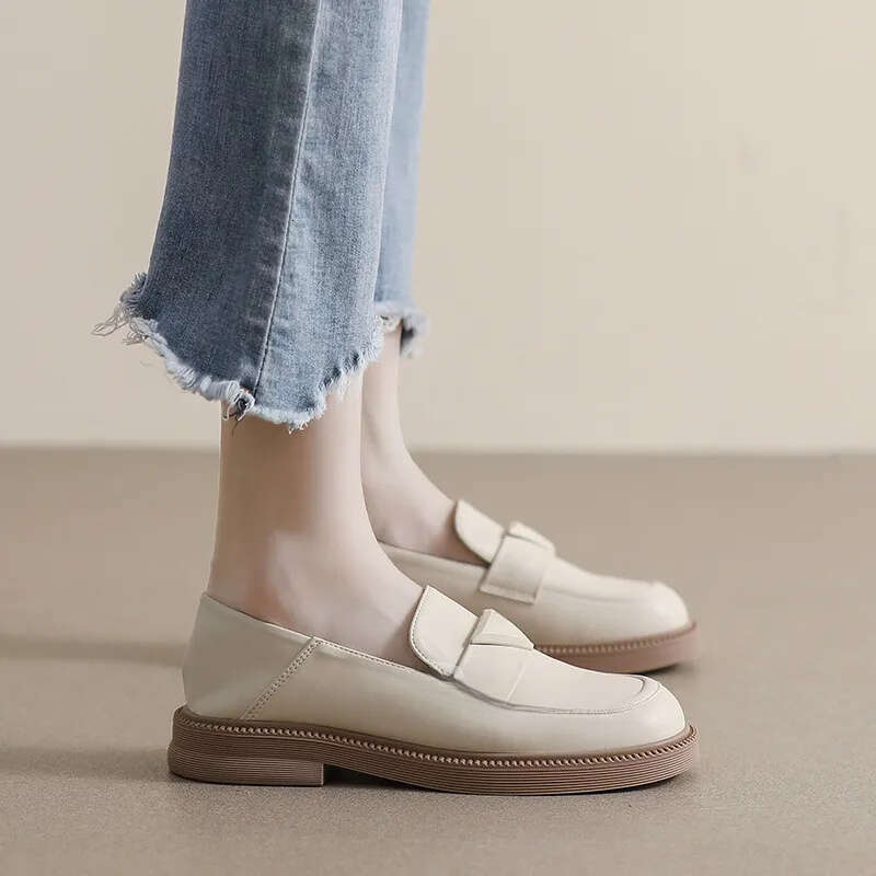 Designer shoes back round Toe Flats Soft Sole Women's Leather Loafers Oversized British Casual Shoes Lowdaily routine Heel Summer Style Eur35-43