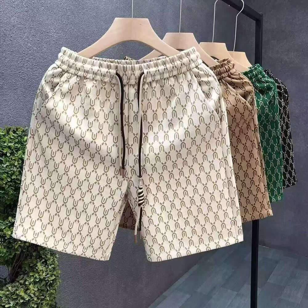 Summer New Men's Shorts, Trendy Brand Casual Beach Shorts, Korean Style Fashionable and Versatile Mid-Thigh Shorts, Breathable and Loose