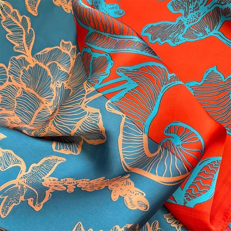 Luxury Design Print Silk Square Scarf Wen Soft Satin Horse Hairband Neckerchief Off Hijab band Foard Bag Ribbons Gift X260328