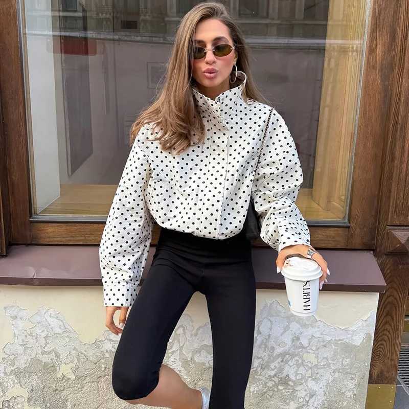 TARUXY Fashion Polka Dot Print Jacket Coat Womens Stand Collar Long Sleeved Workwear Coat Ins Hot Short Casual Female JacketsT260328