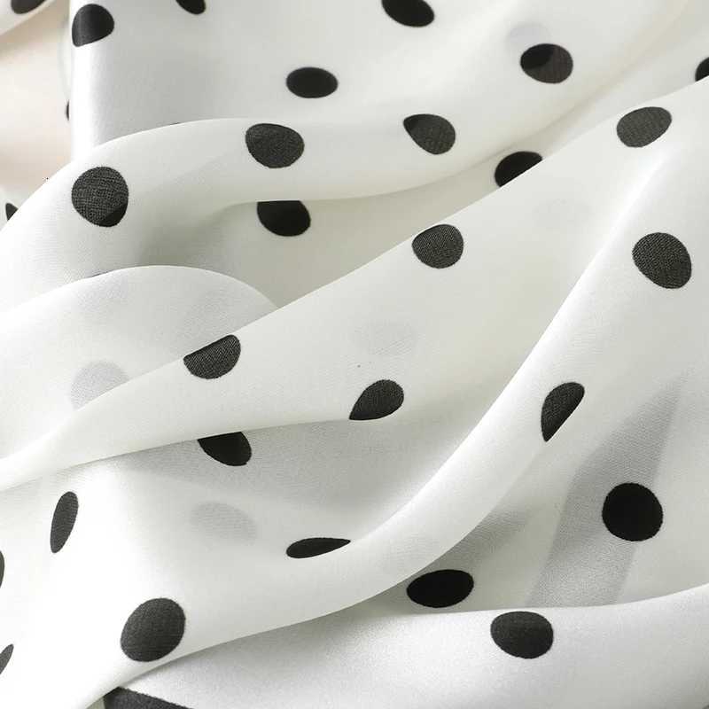 Lady Hair Dot Scarf Fem Silk Square Scarves Wraps for Wen Bandana Fashion Foard Shawls Fem Neckerchief Summer X260328