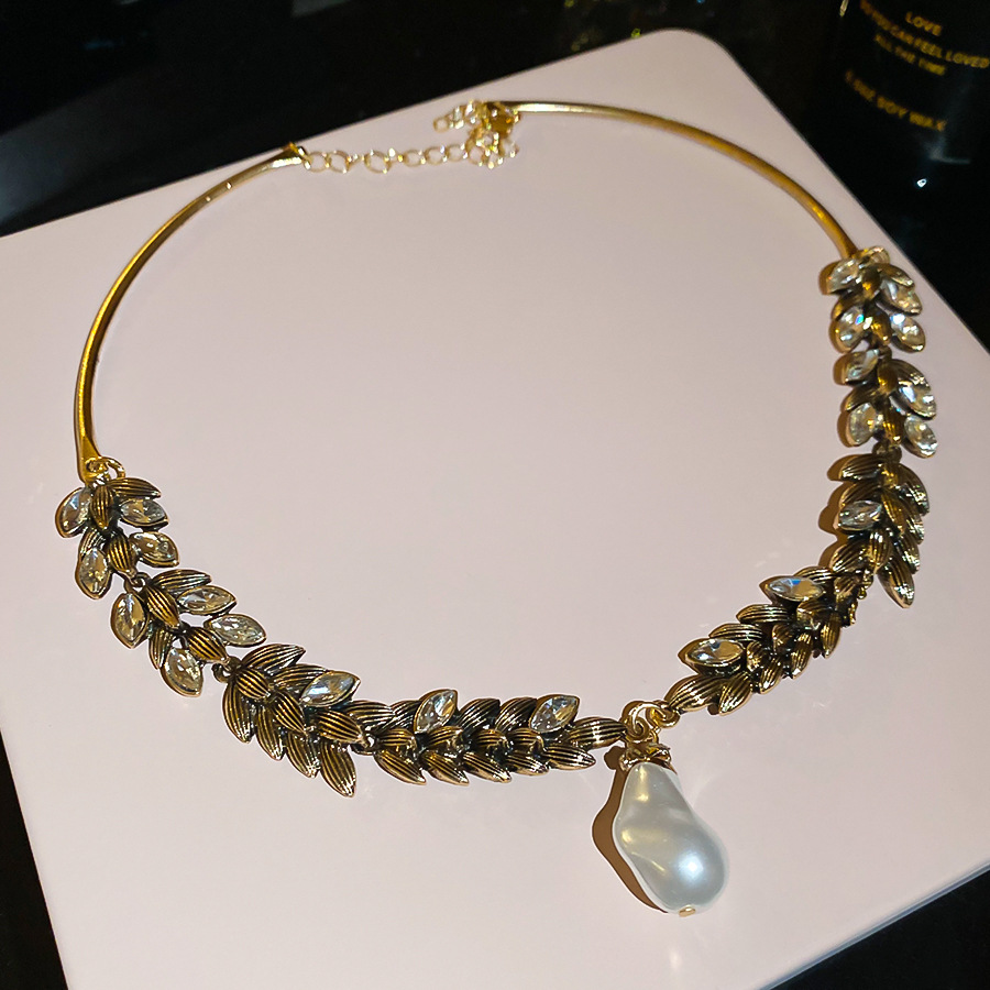 Silver needle earrings with diamonds, wheat ear tassels, pearl necklace, fashionable elegant jewelry set, light luxury and high-end accessories for wo - view 7