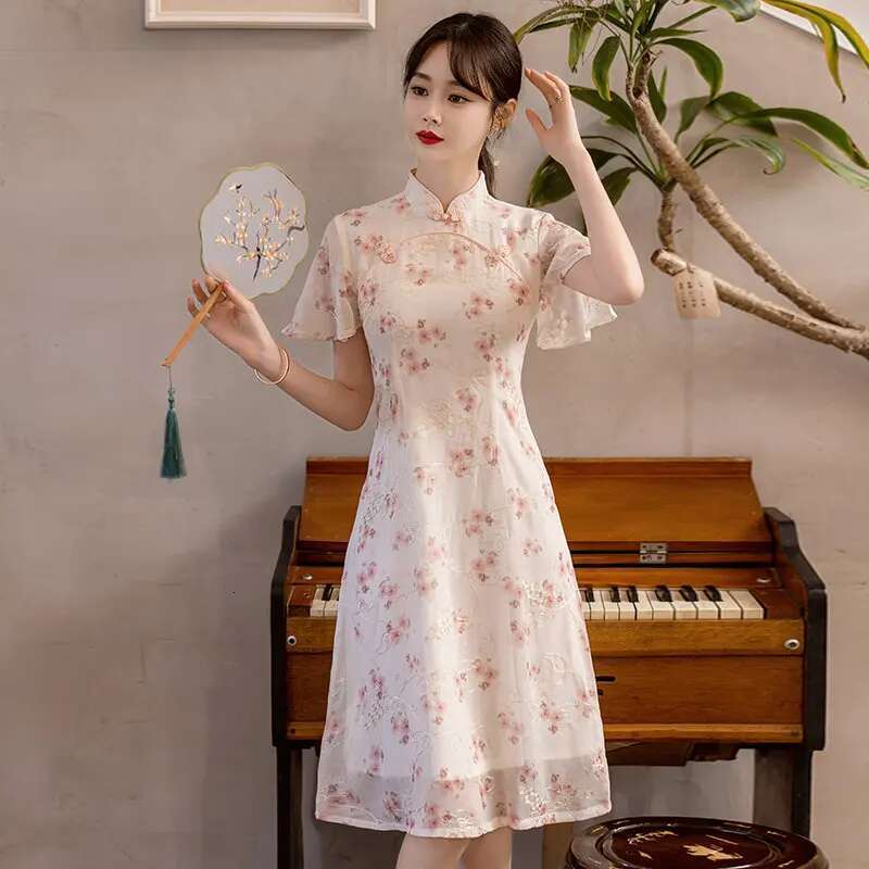 Summer Short Sleeve Qipao Fashion Modern Trend Ethnic Traditional Chinese Clothing Embroidery Cheongsam Dress For Women MAKOUFEI