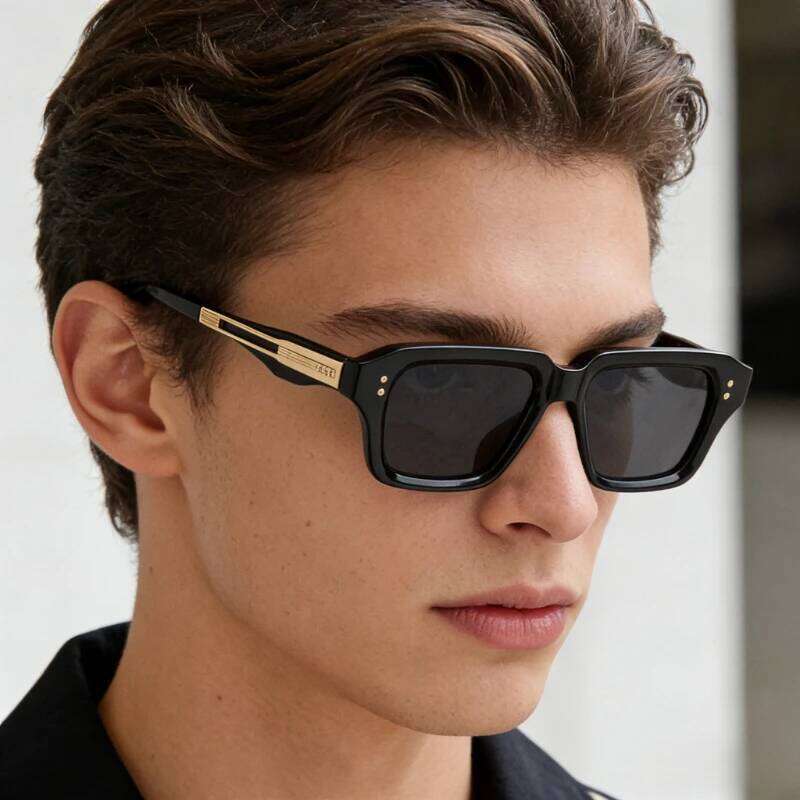 New Square Frame Metal Sunglasses for Men Stylish Retro Street Style Shades Travel Outdoor Sports UV Protection Goggles 26Y0330