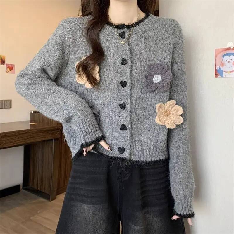 French Temperament Flower Round Neck Sweater Jacket for Women in Autumn and Winter New Elegant Versatile Short Knitted Cardigan