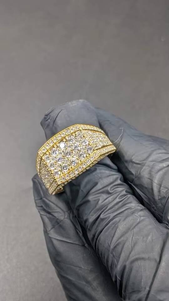 Luxury Bezel Set Moissanite Vintage Engagement Ring 925 Sterling Silver Gold Plated Iced Out Mens Wedding Band