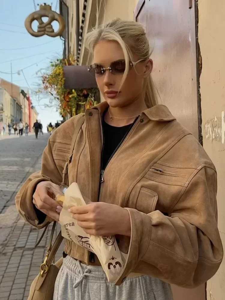 Womens Brown Suede Short Jackets Casual Lapel Zippered Full Sleeves Pocket Loose Short Coats 2025 Autumn Daily Commute OutwearT260328