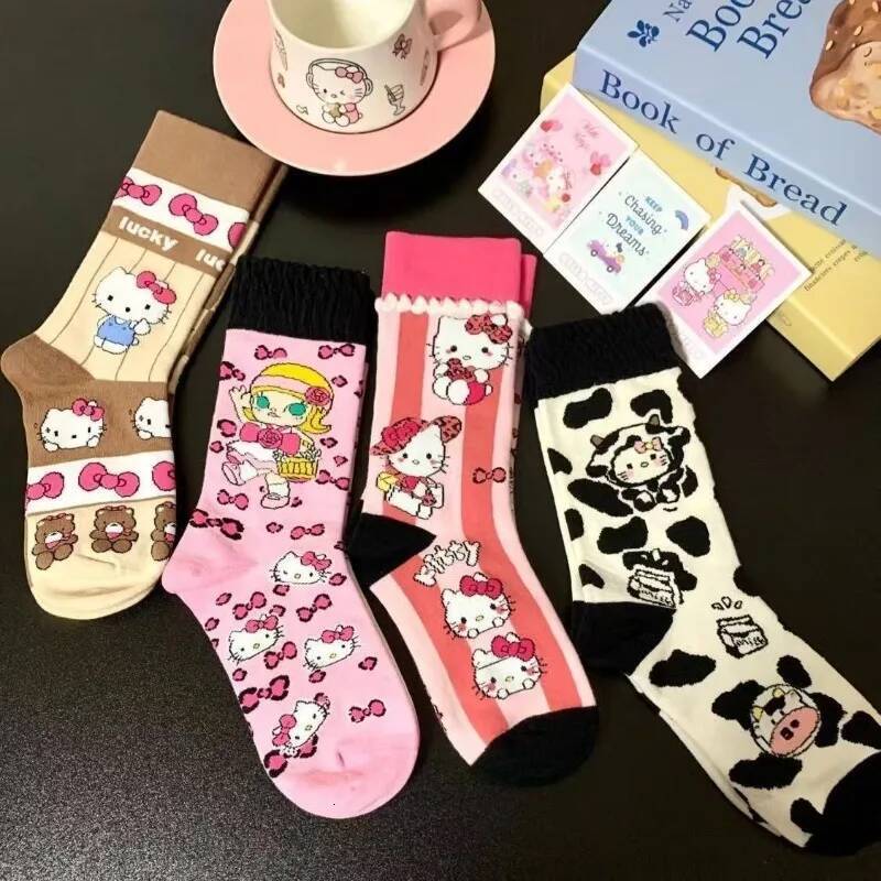 Designer Sanrio Kawaii Hello Kitty Mid Tube Socks Sports Breathable Cute Cartoon Couple Skateboard Combed Cotton Socks Cute Holiday Gifts