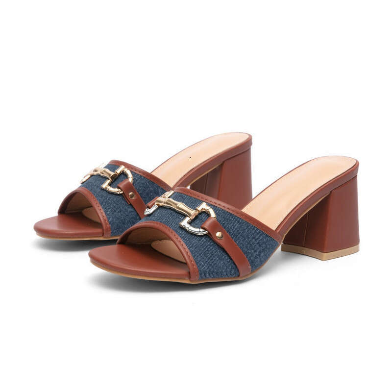 2026 Outdoor Brown Chunky Heel Pointed Toe Sandals Simple High Heels Design Shoe Delivery Summer Fairy Style